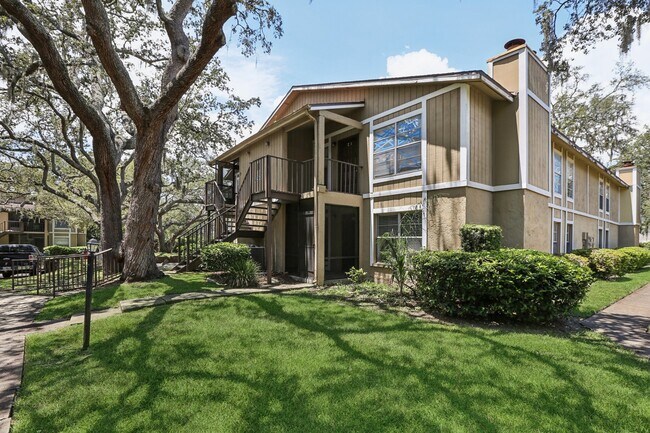 Building Photo - 14325 Hanging Moss Cir