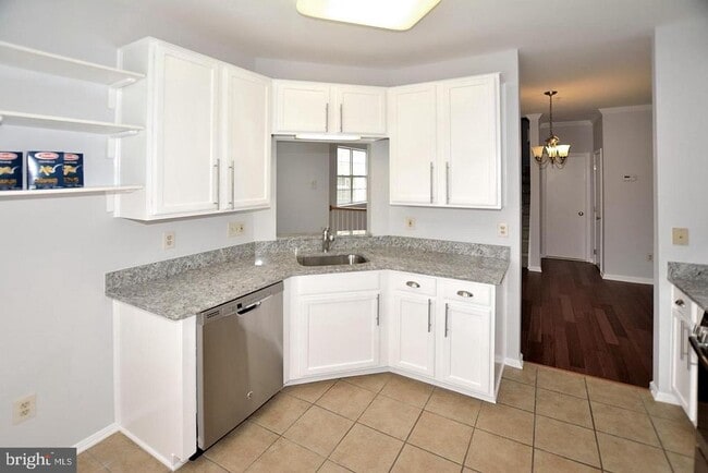 Building Photo - 20428 Cool Fern Square