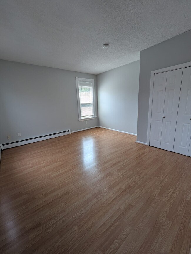 135 Howe St