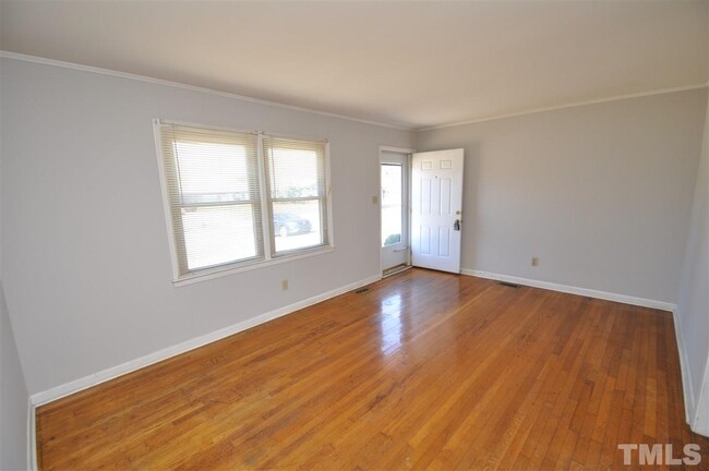Building Photo - 717 Friar Tuck Rd