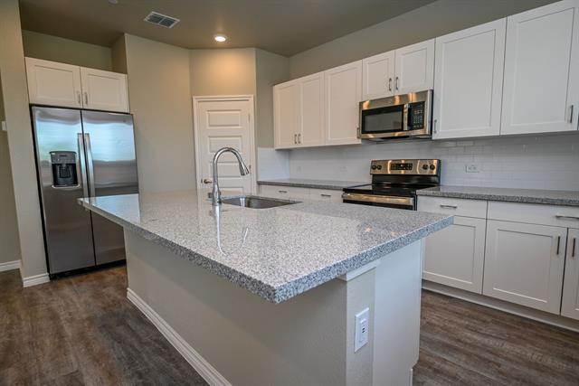 Foto del edificio - 4450 Broken Bow Ln