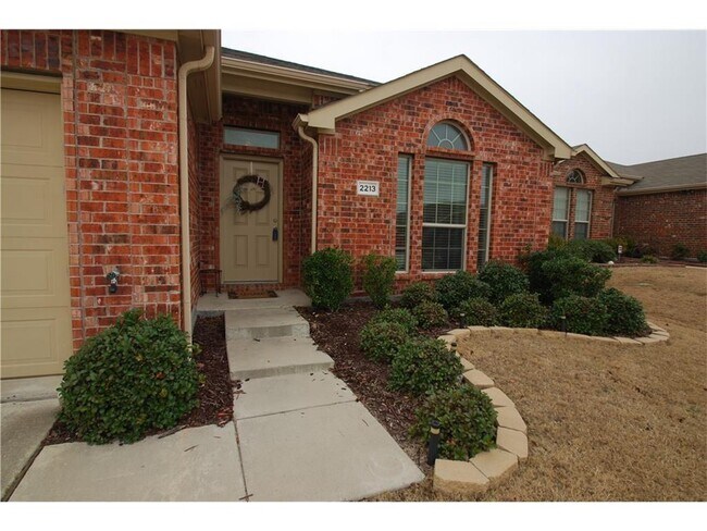 Building Photo - 2213 Jocelyn Way