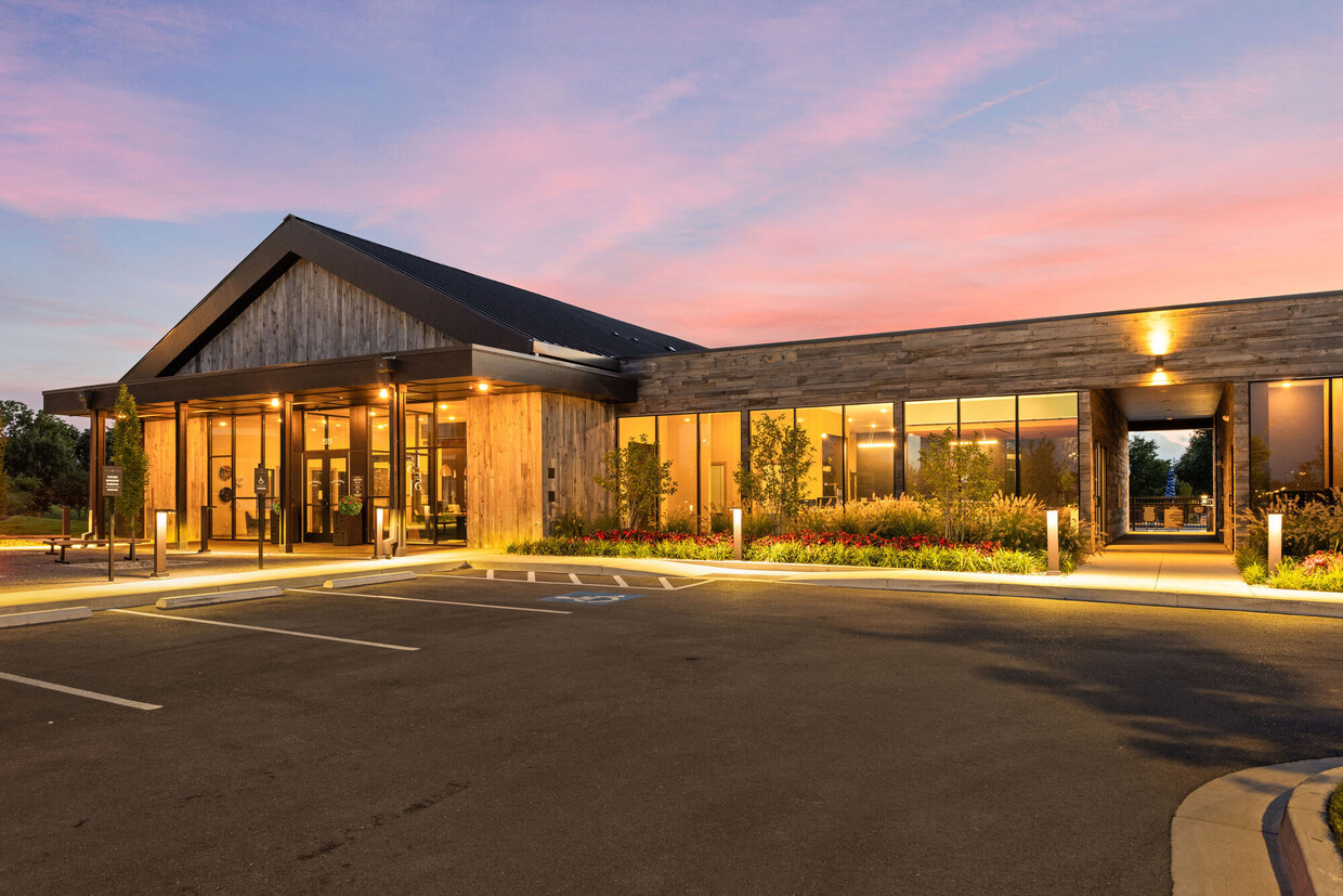 Foto principal - FIFTEEN51 Apartments of Lexington