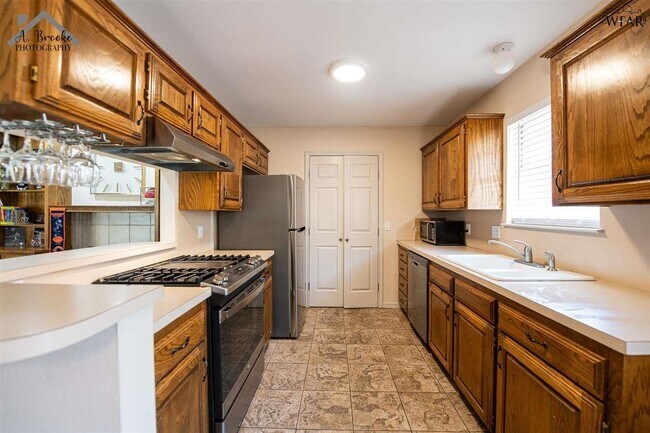 Foto del edificio - 5319 Northview Dr