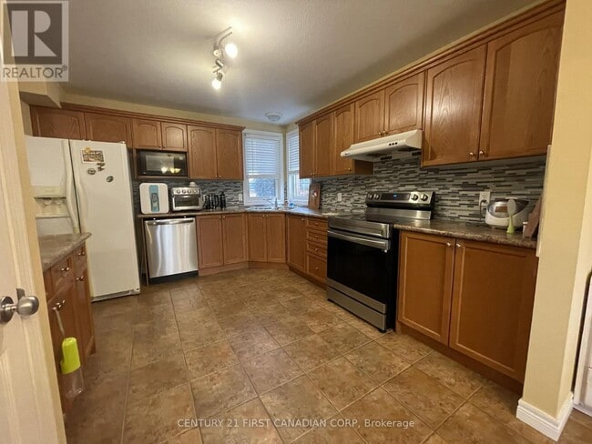 Building Photo - 2052 Blackwater Rd