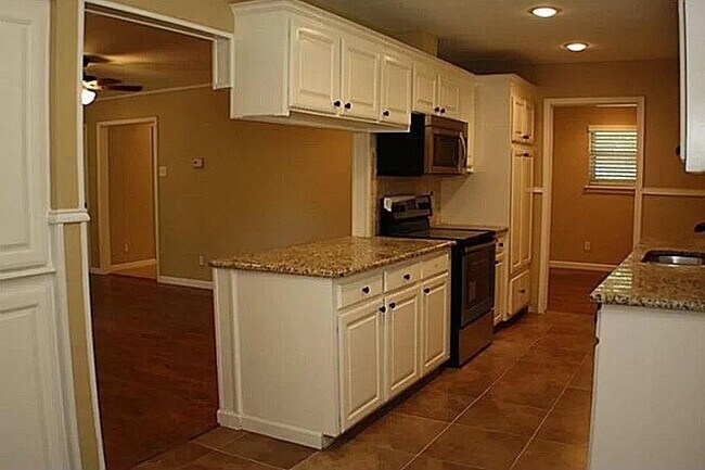Building Photo - 12332 Brookmeadow Ln