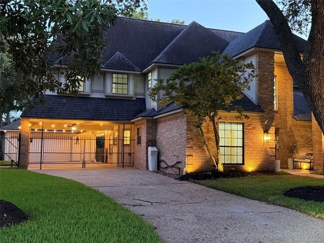 Foto del edificio - 1715 Country Squire Dr