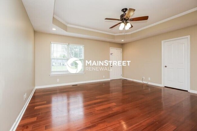 Building Photo - 3 Bedroom Pet-Friendly Home in Murfreesboro, TN with Main Street Renewal