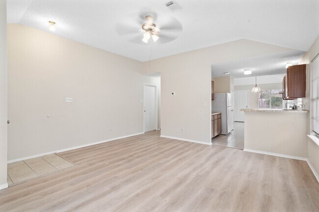 Foto del edificio - 23302 Summer Pine Dr