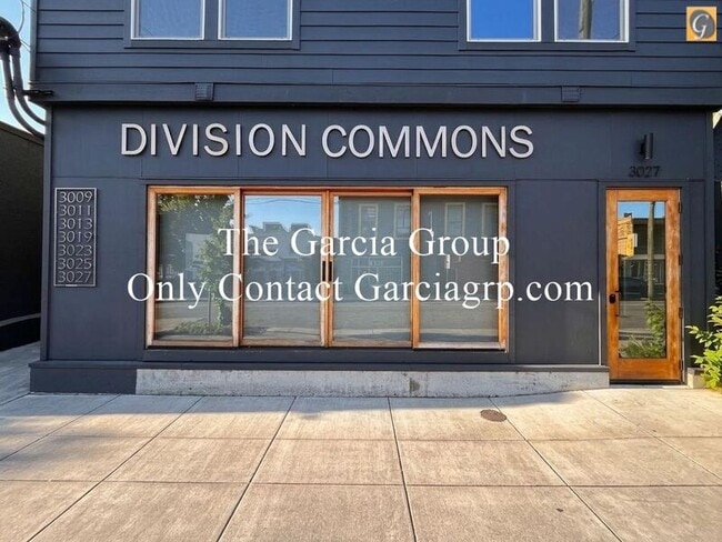 Building Photo - 3025 SE Division St