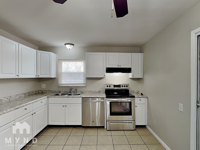 Foto del edificio - 2776 Halifax Ct