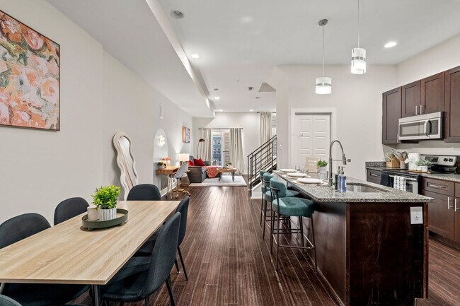 Building Photo - 826 N Broad St