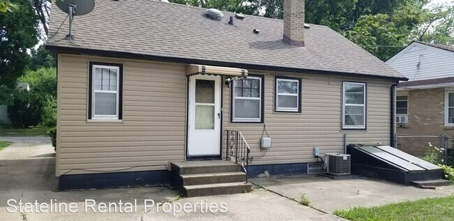 Building Photo - 2 br, 1 bath House - 3011 Summerdale Ave
