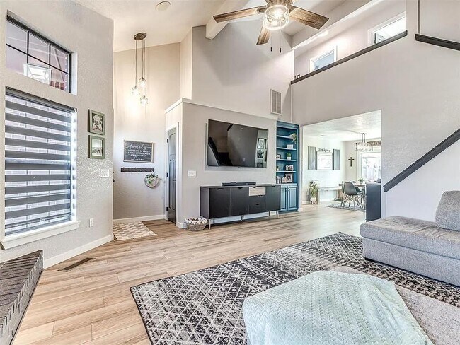 Building Photo - 2912 Canyon Oaks Ct