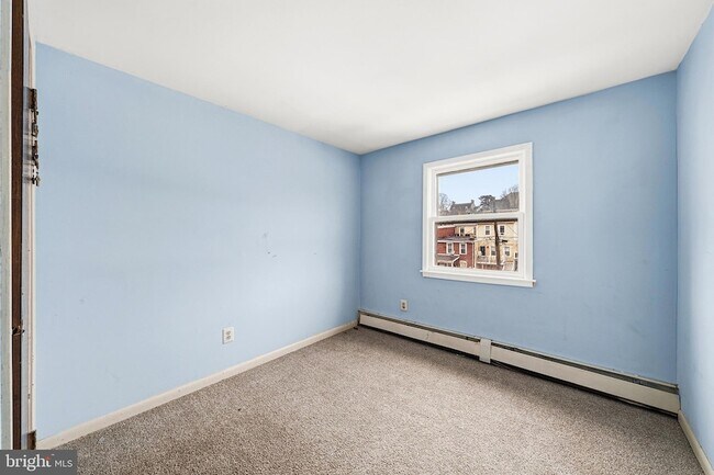 Photo - 507 E Airy St Townhome