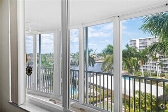 Building Photo - 3300 S Ocean Blvd