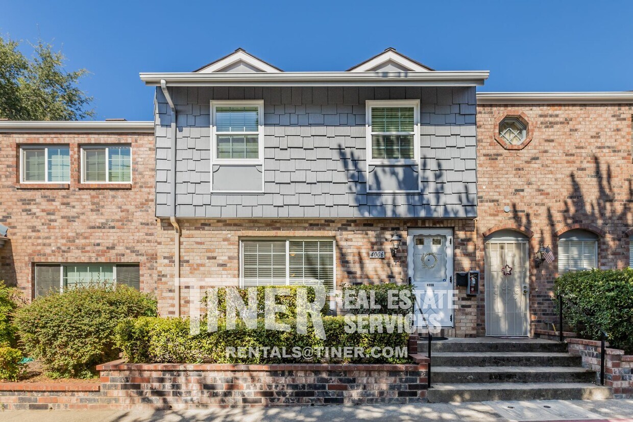 Primary Photo - Charming Three Bedroom Home