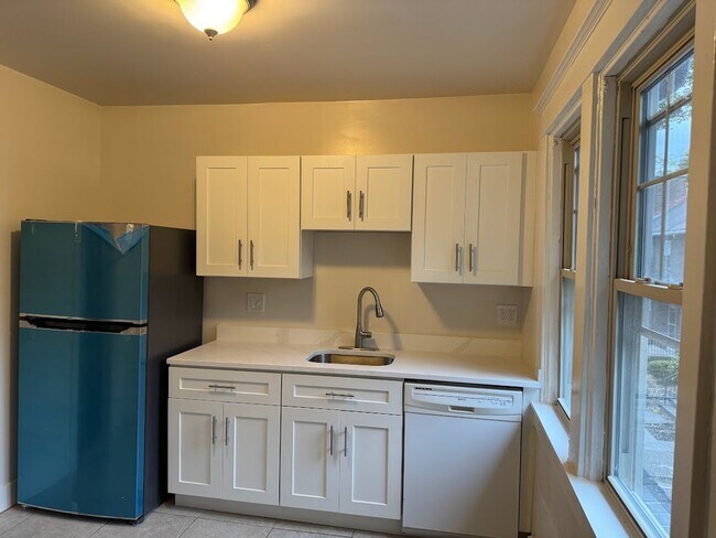 Foto del edificio - Wonderful Duplex in the Heart of Squirrel Hill!