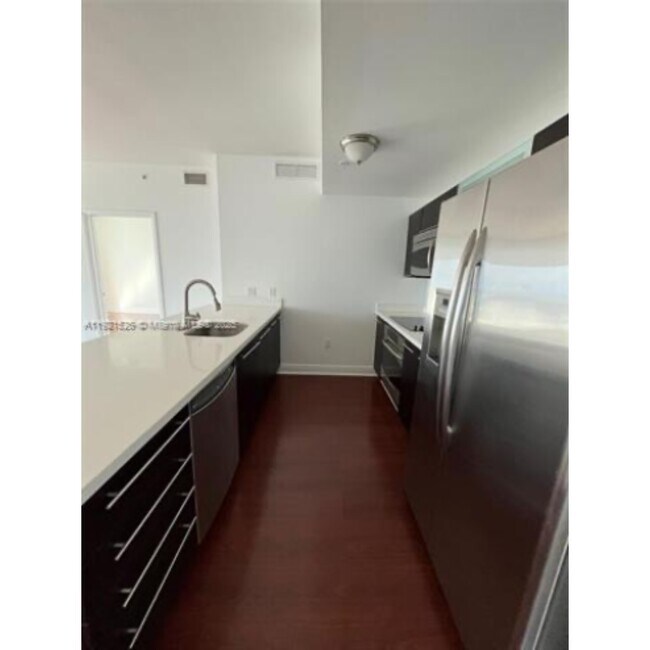 Foto del edificio - 90 SW 3rd St