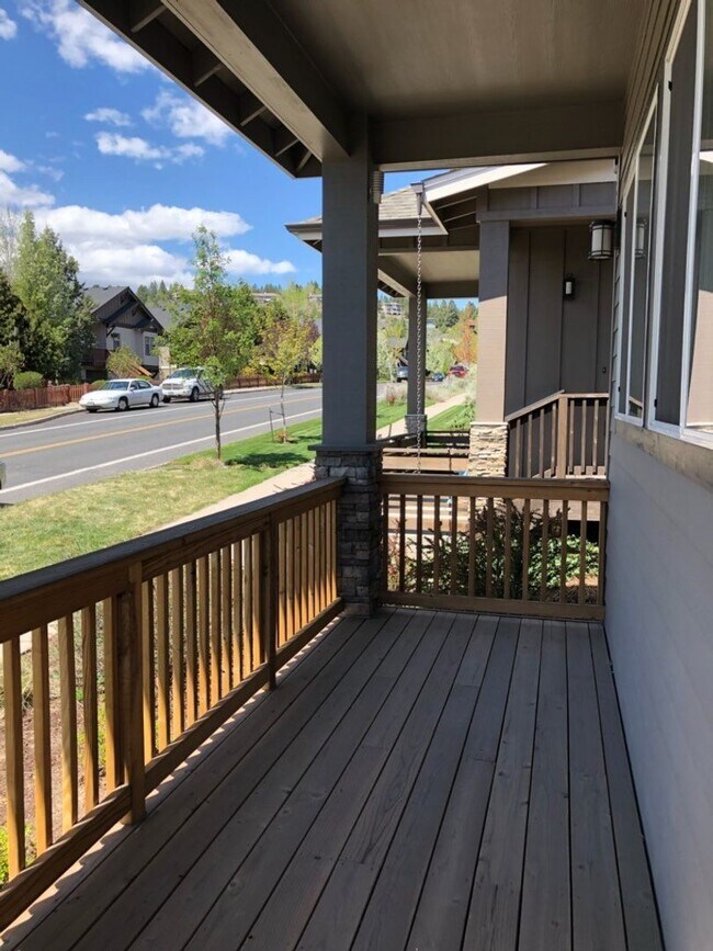 Building Photo - Lovely Furnished Space to Call Home Near t...
