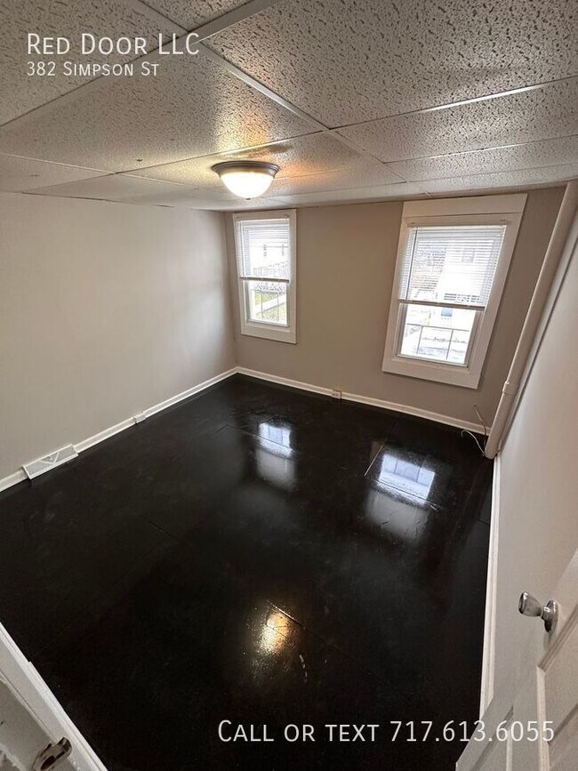 Building Photo - Recently Remodeled 2bd Home In East York!