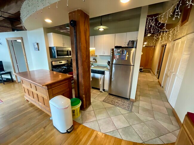 Foto del edificio - 732 S Financial Pl