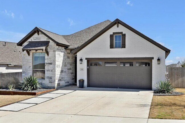 Foto del edificio - 378 Carpenter Hill Dr