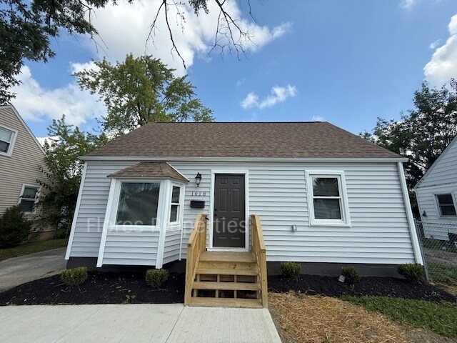 Building Photo - 1018 Urana Ave