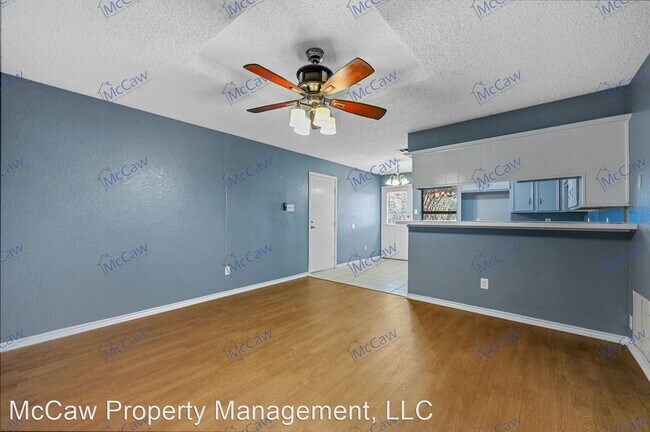 Foto del edificio - 3 br, 2 bath House - 707 E. Avenue F