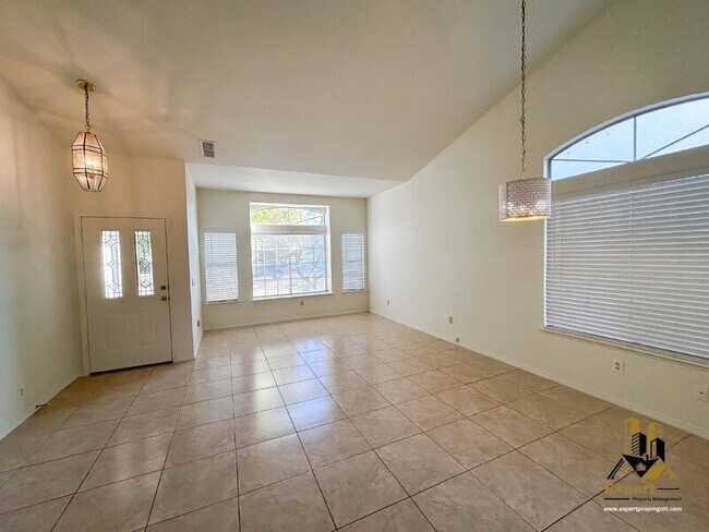 Building Photo - 5417 Apland Pl