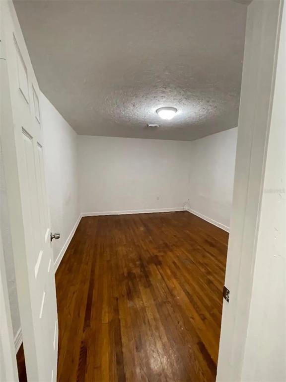 Building Photo - 1045 E Lake Parker Dr