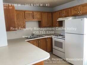 Building Photo - 360 N 400 W