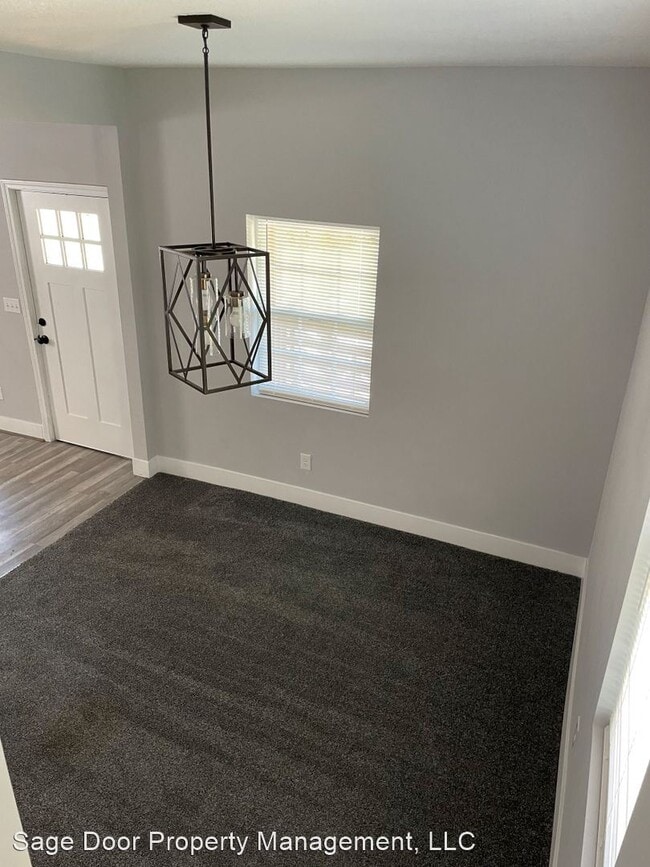 3 br, 1.5 bath House - 2419 Bales Avenue - 4