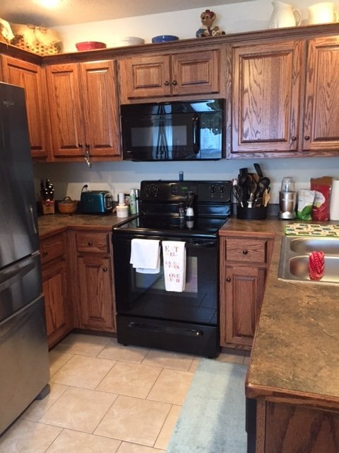 Building Photo - 900 Neosho Heights Cir