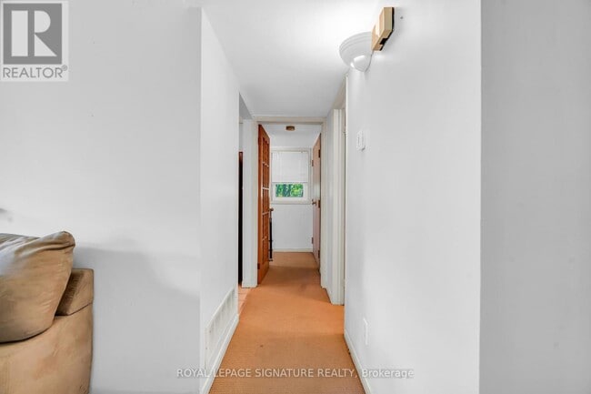 Building Photo - 461 Beechwood Pl