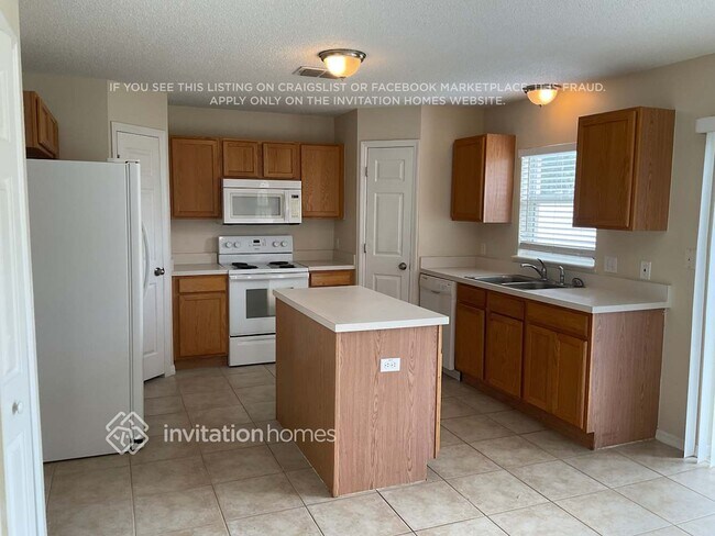 Foto del edificio - 6108 Waterfield Way