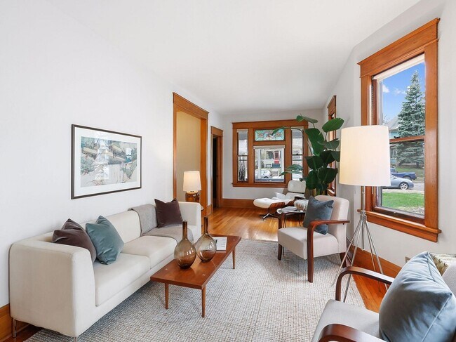 Foto del edificio - 1794 Ashland Ave