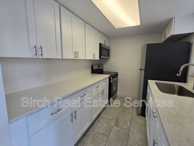 Building Photo - 5346 Cotee River Dr