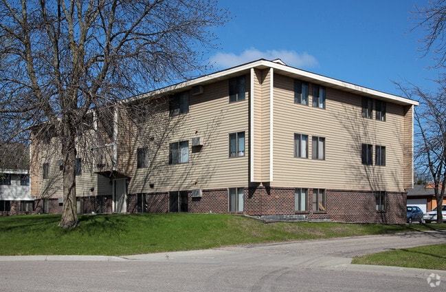Primary Photo - Cedar Acres Apartments