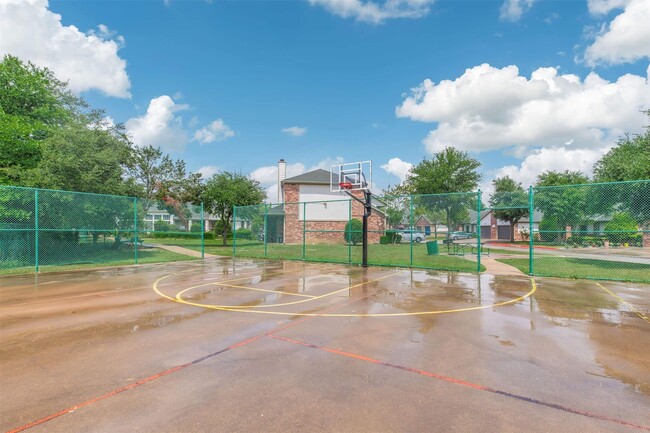 Foto del edificio - 400 E Cypress Creek Rd