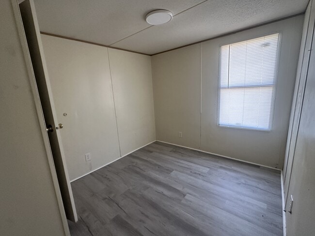 Building Photo - 7410 Olin Rd