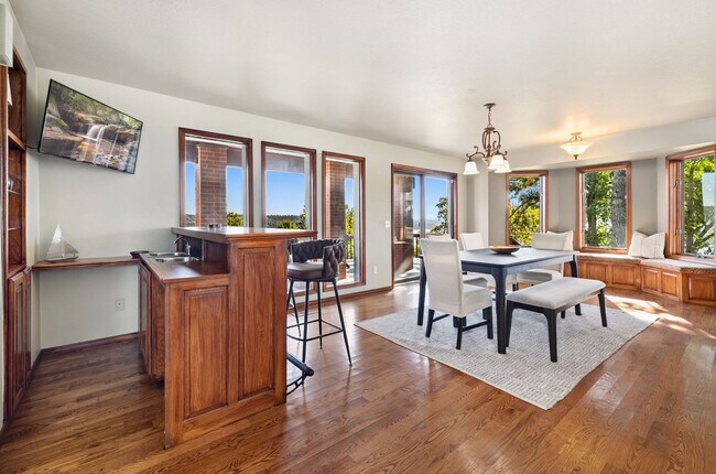 Building Photo - 31 Ravenshoe Rd