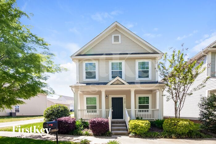 Foto principal - 8120 Dumphries Dr