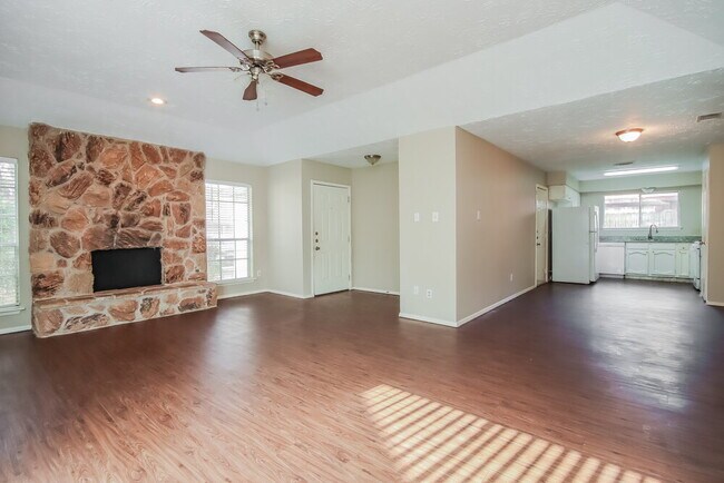 Foto del edificio - 4118 Brookhead Trail
