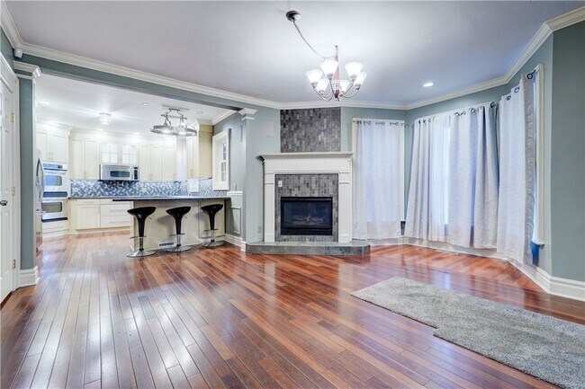 Foto del edificio - 450 S Main St