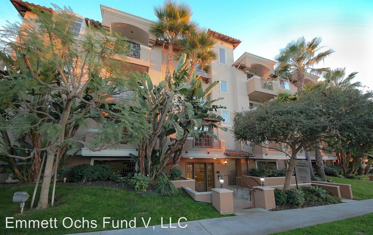 Foto principal - 7070 Flight Ave