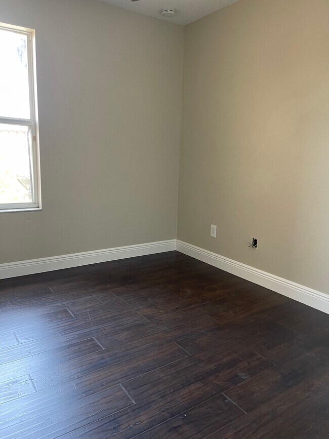 Photo - 820 Camargo Way Apartment