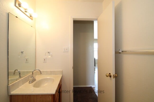 Building Photo - North Killeen!