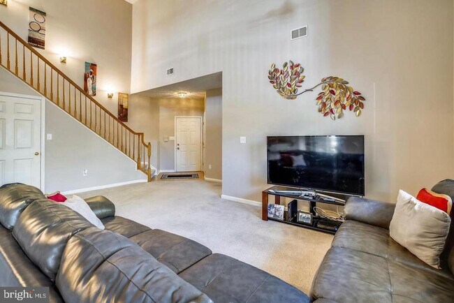 Foto del edificio - 2410 Chestnut Terrace Ct
