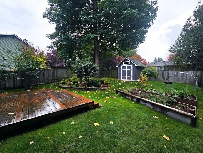 Foto del edificio - Townhome in Fin Hill- 2 Large Master Bedrooms, 2 Car Garage, Fully Fenced Yard, AC